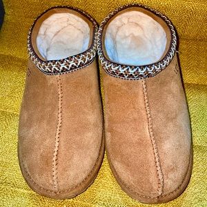 UGG Classic Tasman chestnut Suede Wool Slippers